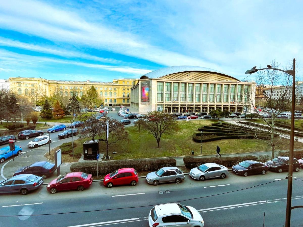 Royal Palace - City Center Accommodation Bucarest Esterno foto